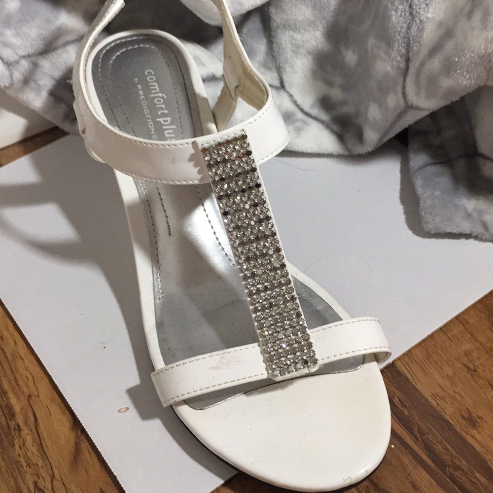 White, low wedges
